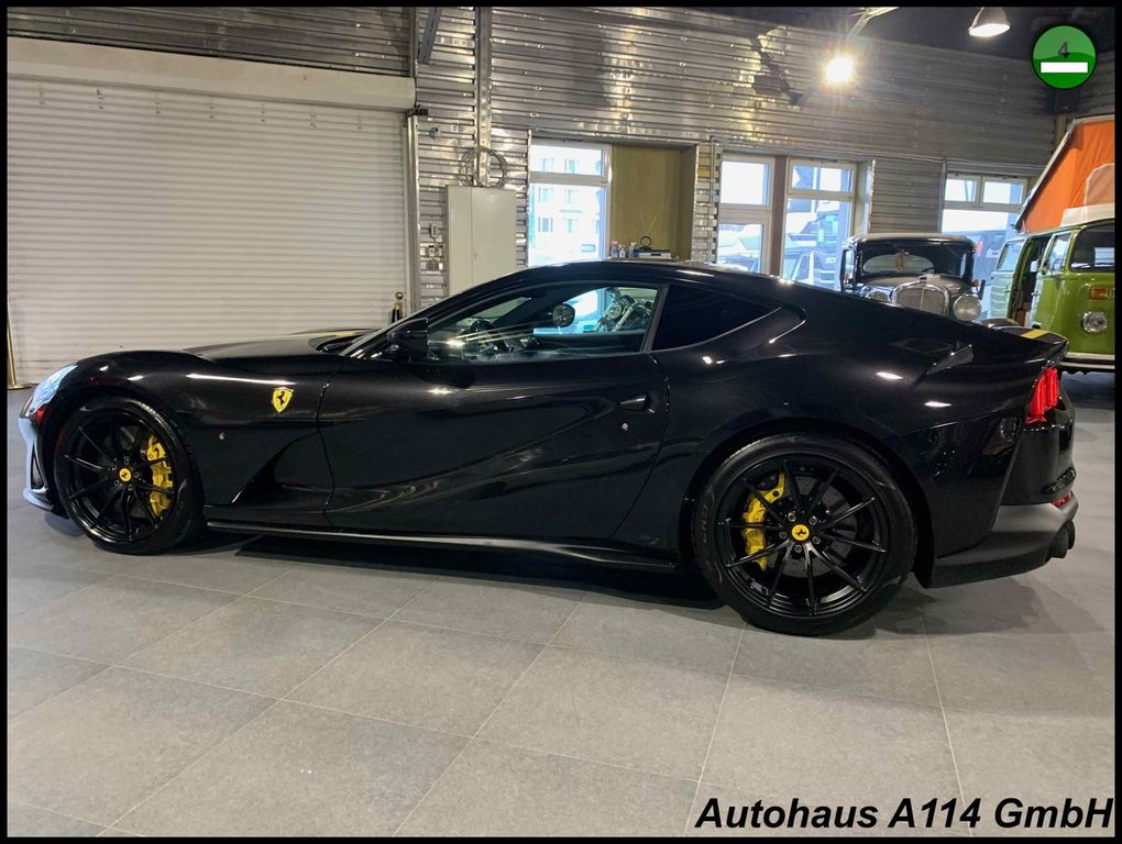 Ferrari 812 2020