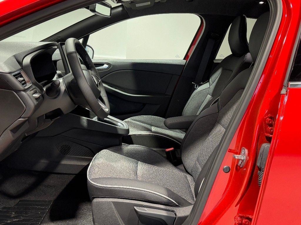 Mitsubishi Colt 2025