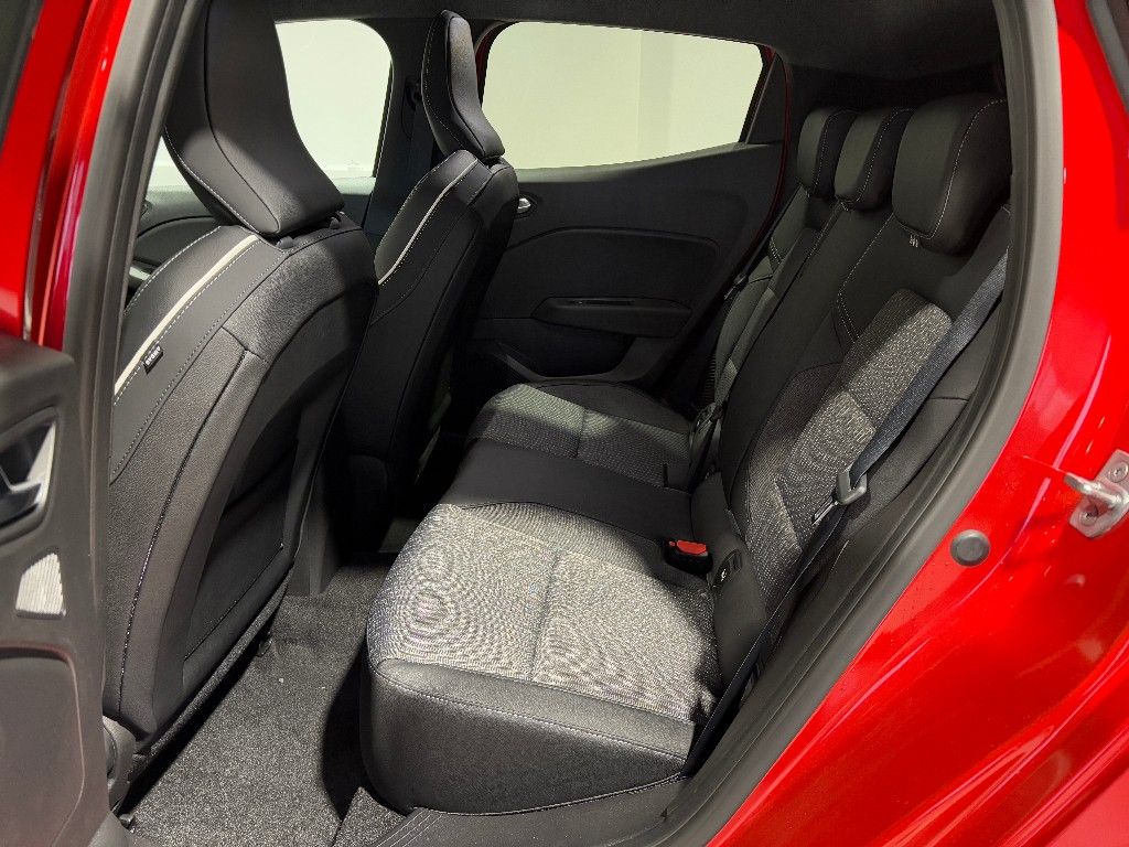 Mitsubishi Colt 2025