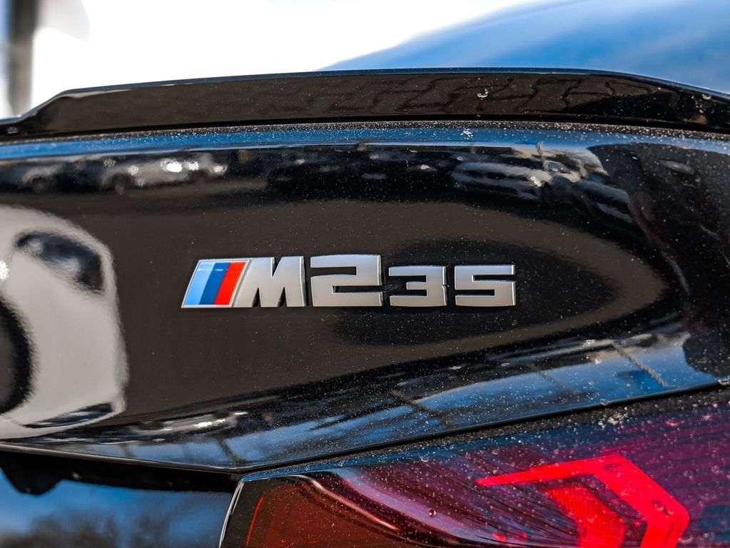 BMW M235 2025