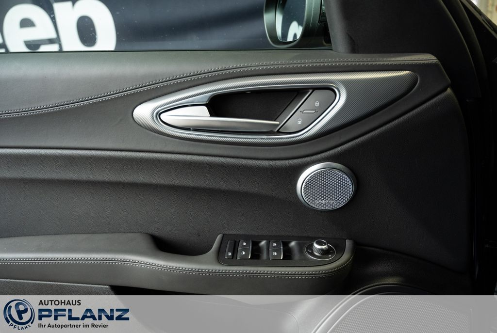 Alfa Romeo Giulia 2024