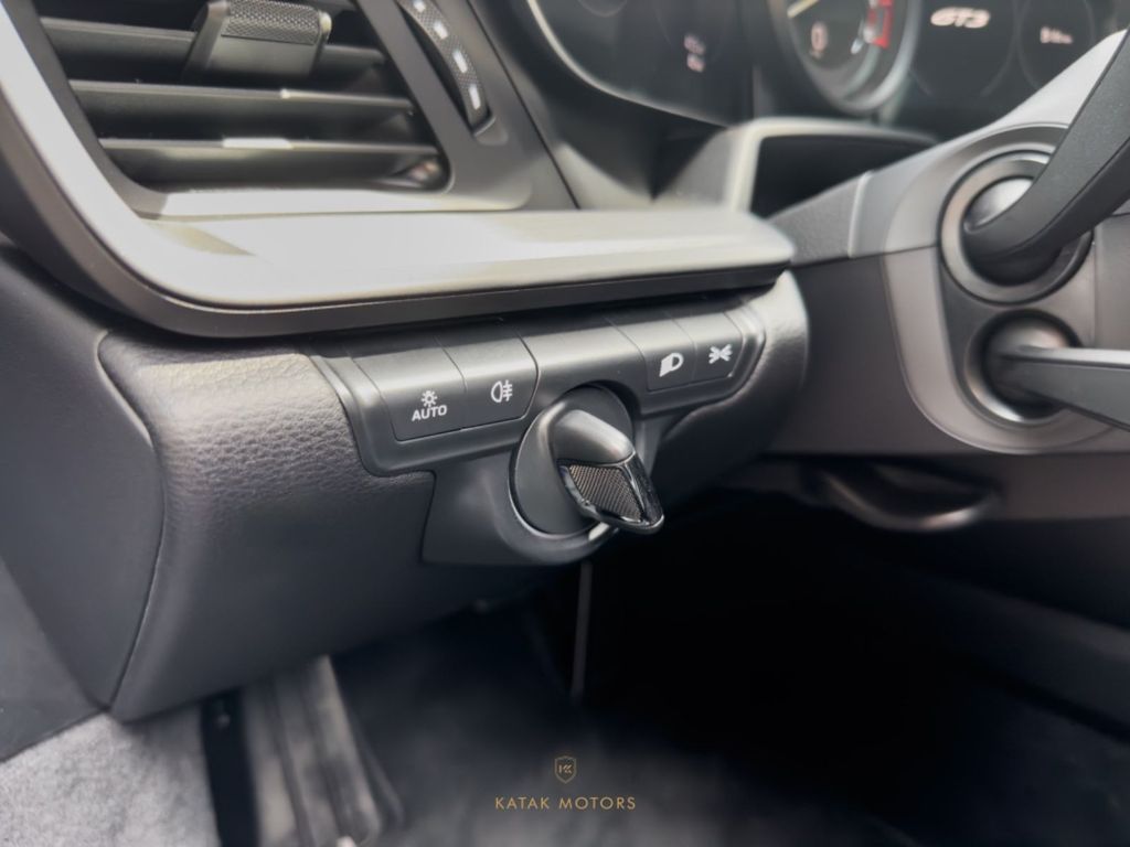 Porsche 992 2024