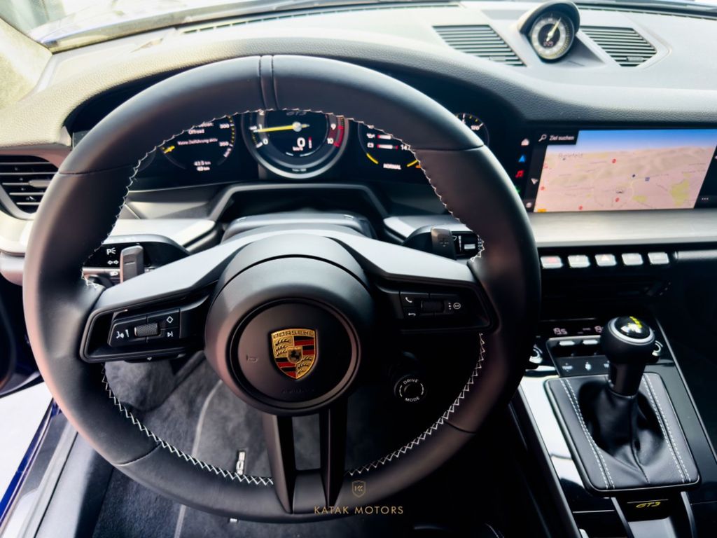 Porsche 992 2024