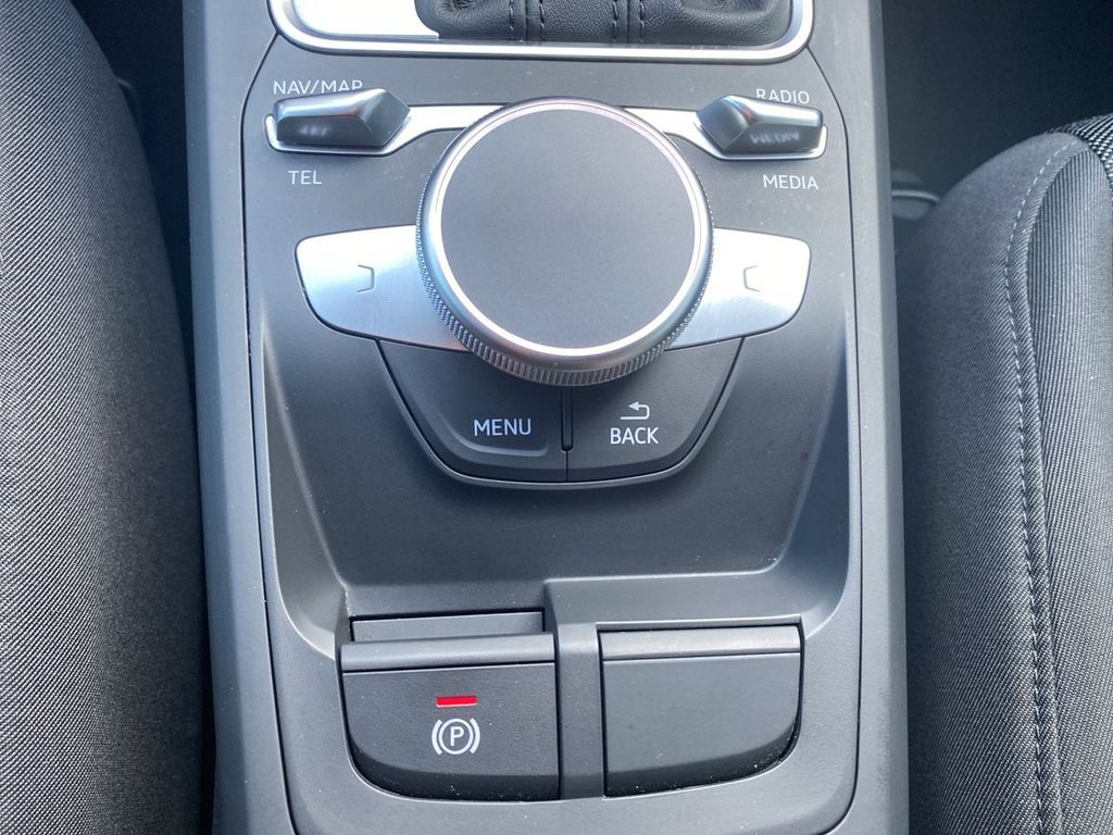Audi Q2 2024
