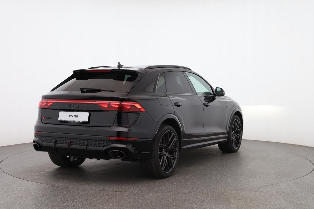 Audi RSQ8 2025