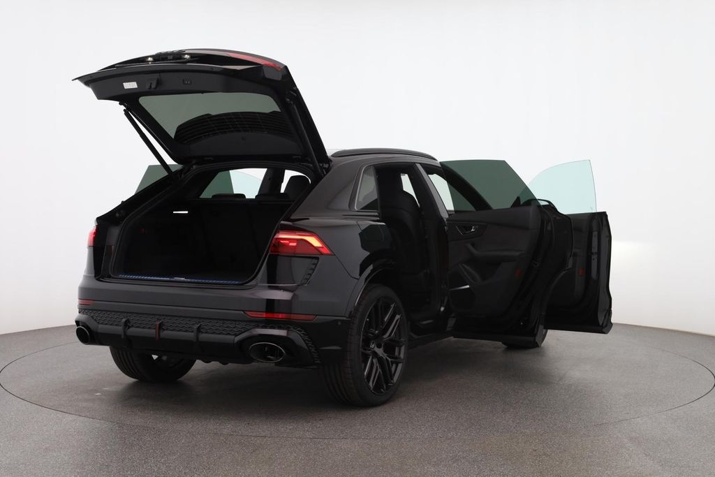 Audi RSQ8 2025