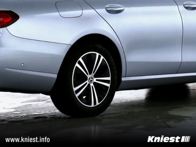 Mercedes-Benz E 220 2021