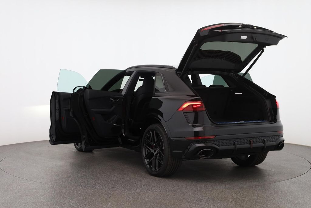Audi RSQ8 2025