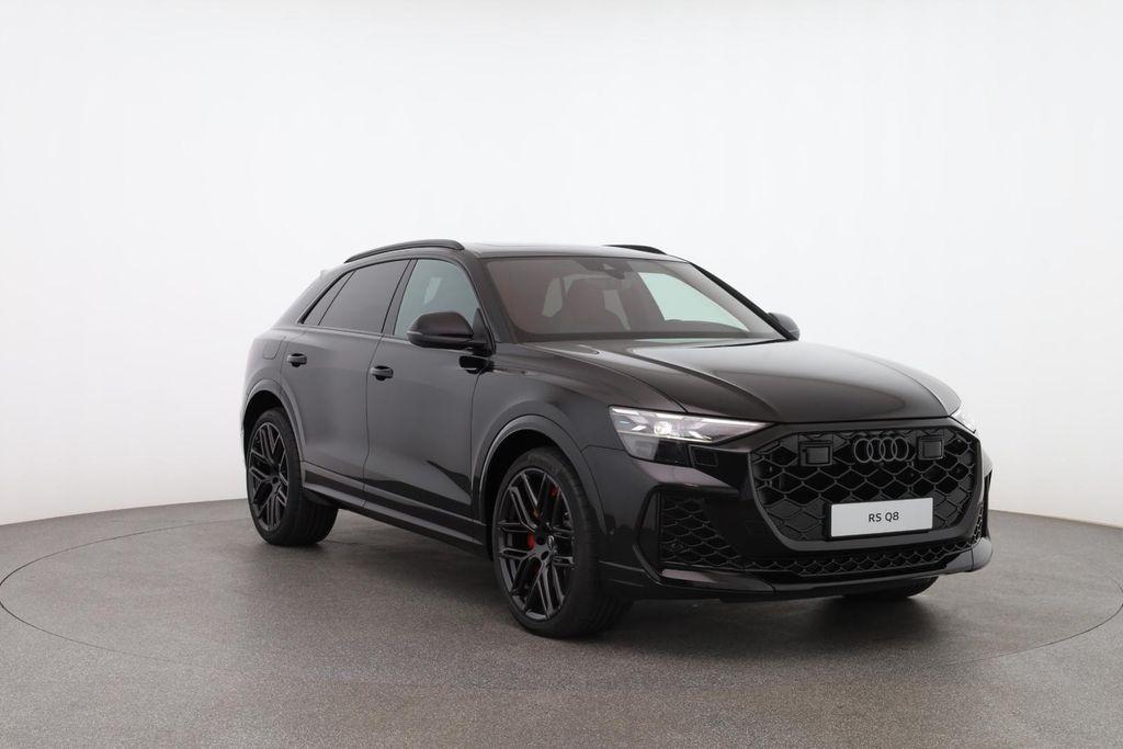 Audi RSQ8 2025