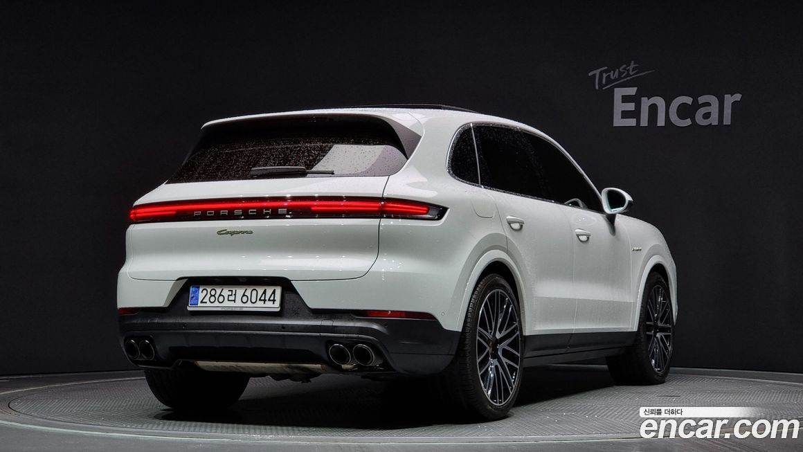 Porsche Cayenne 2025