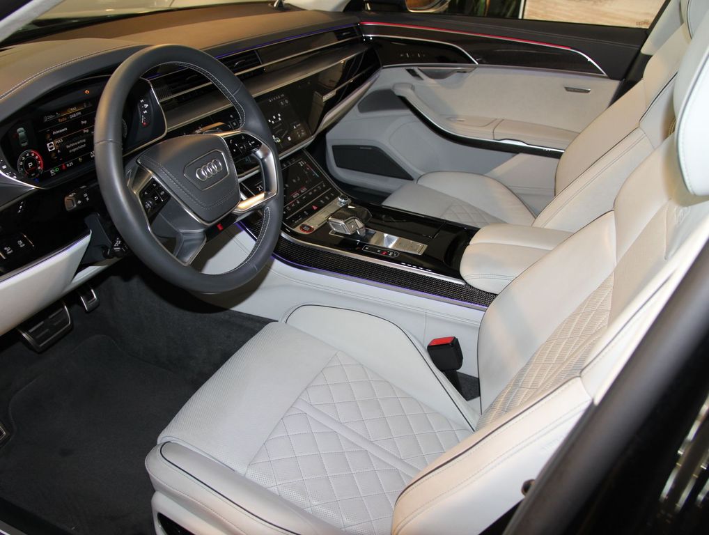 Audi S8 2021