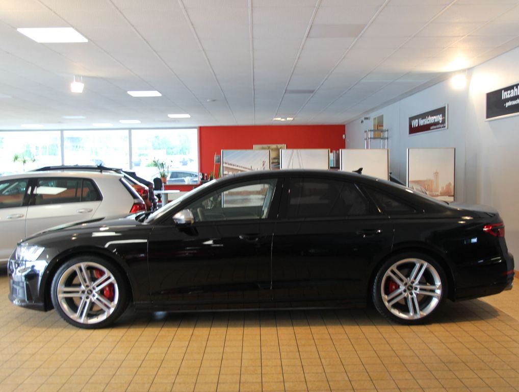 Audi S8 2021