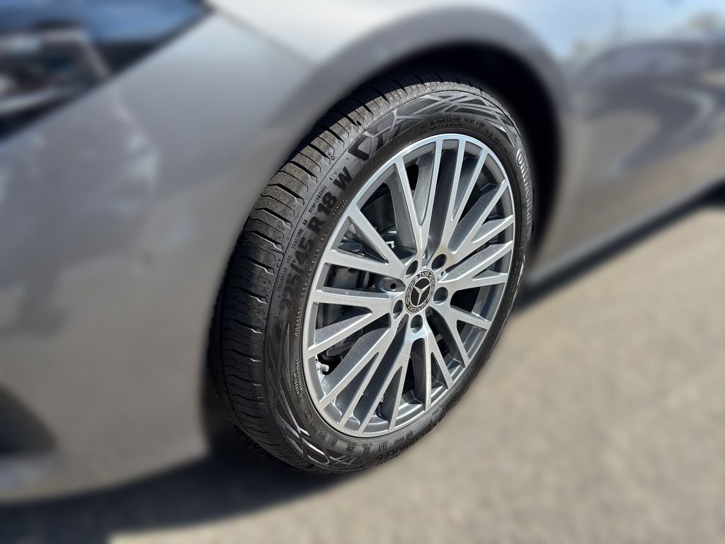 Mercedes-Benz CLA 200 2025