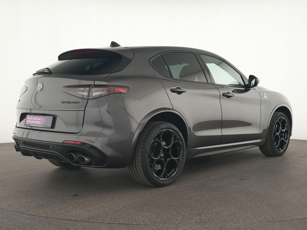 Alfa Romeo Stelvio 2022