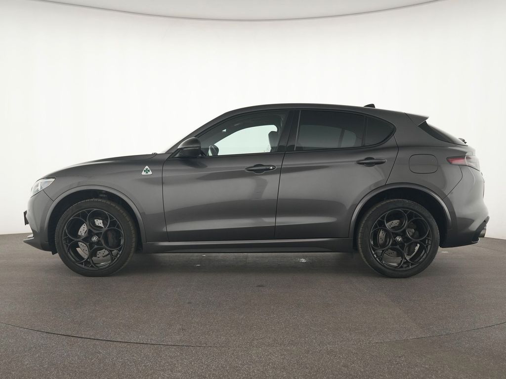 Alfa Romeo Stelvio 2022