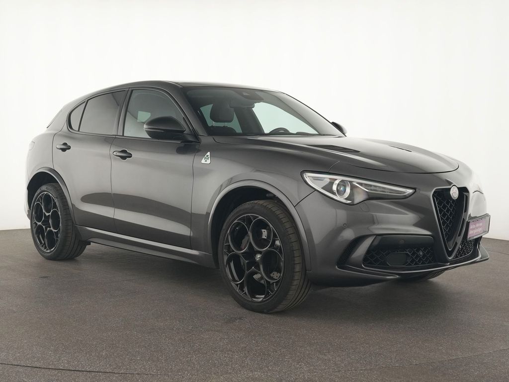 Alfa Romeo Stelvio 2022