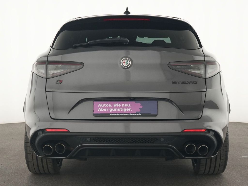 Alfa Romeo Stelvio 2022