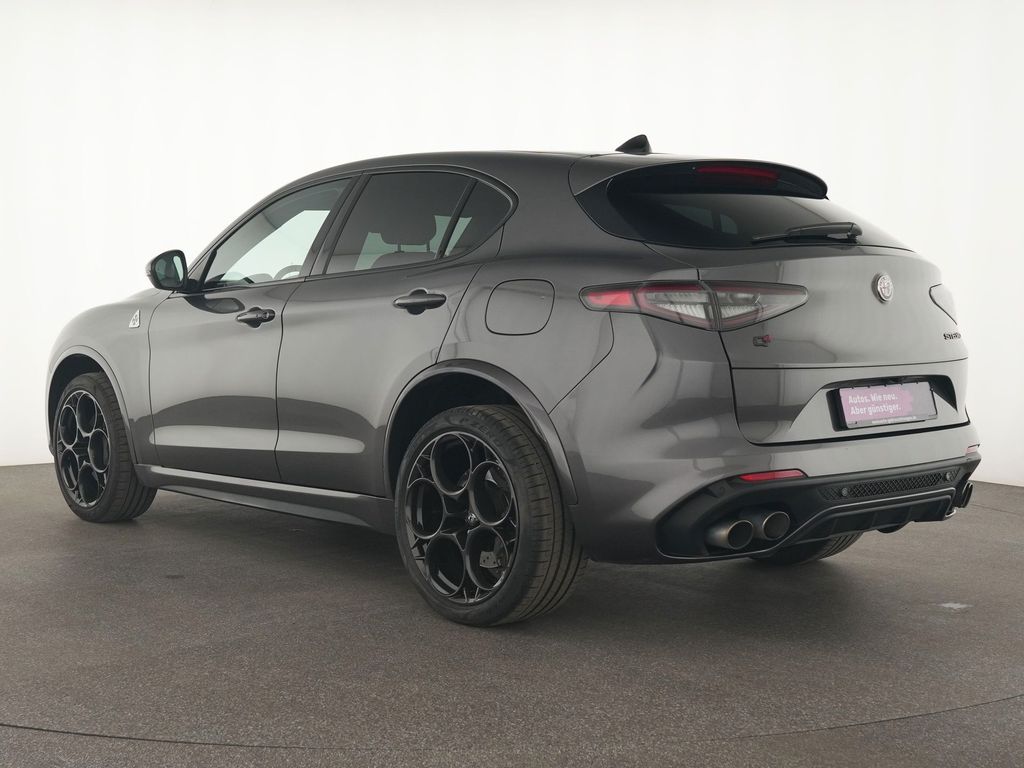 Alfa Romeo Stelvio 2022