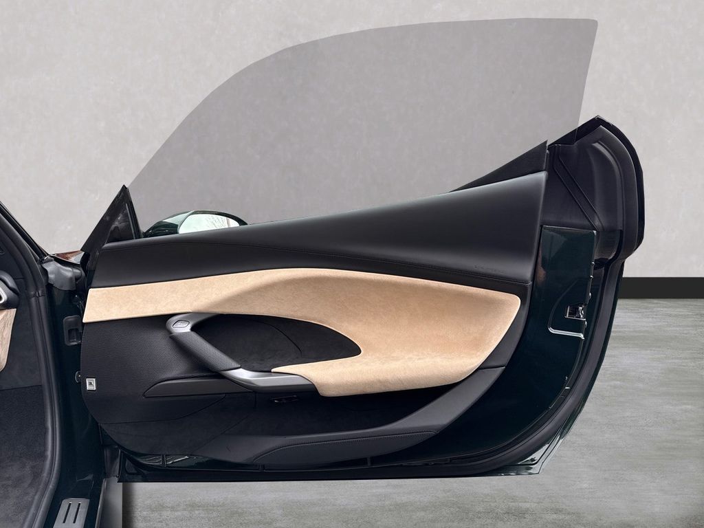 Ferrari 296 GTS 2024