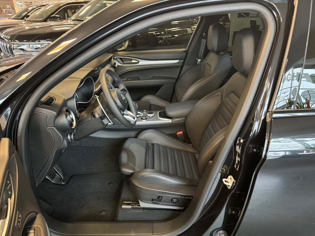 Alfa Romeo Stelvio 2022