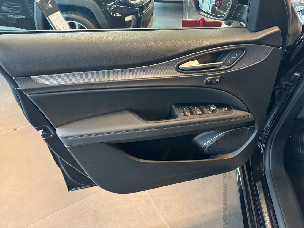 Alfa Romeo Stelvio 2022