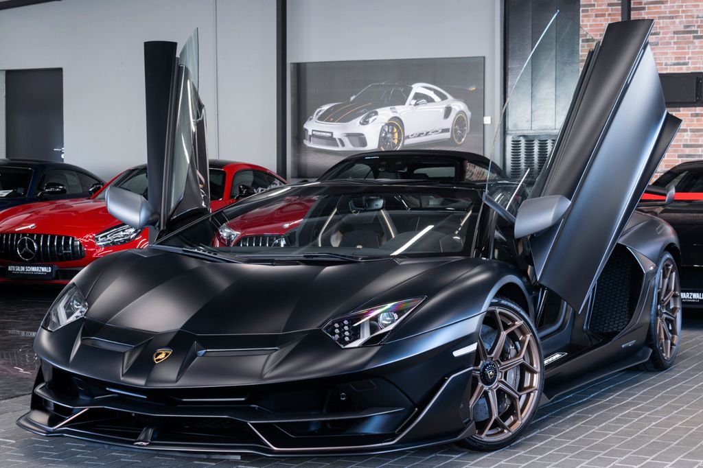 Lamborghini Aventador 2021