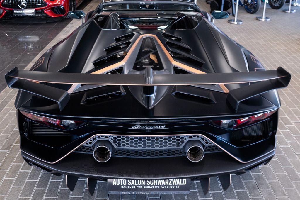 Lamborghini Aventador 2021