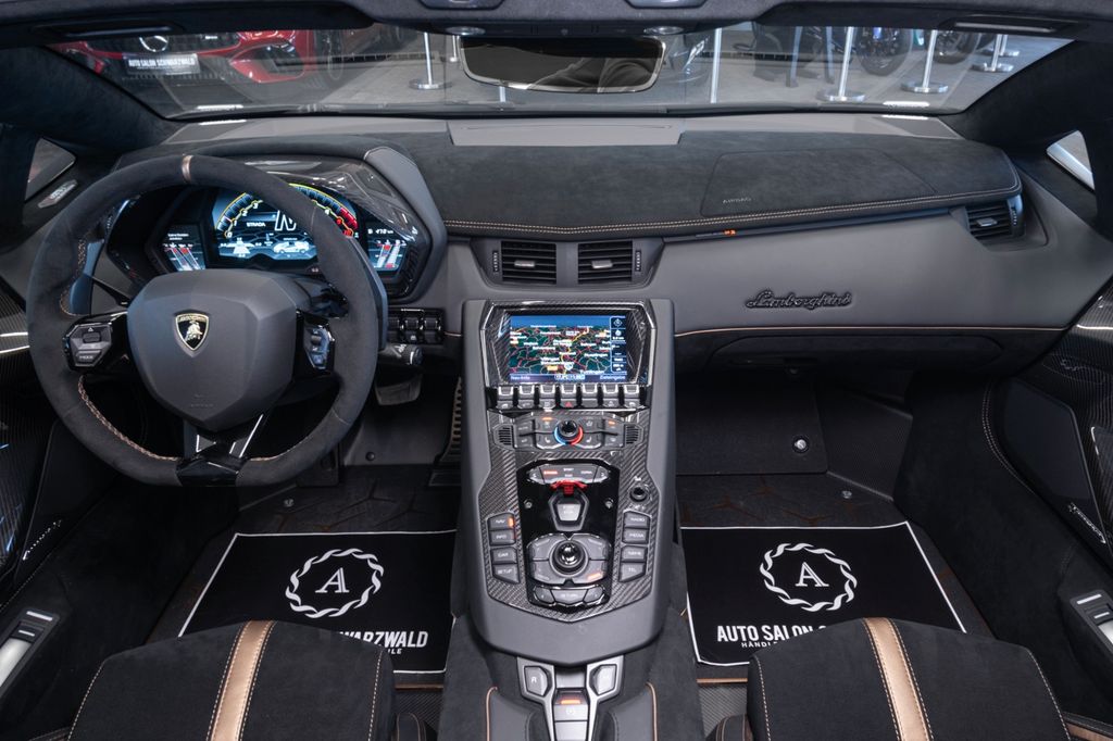 Lamborghini Aventador 2021