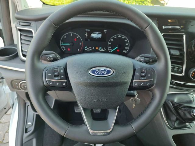 Ford Tourneo Custom 2023