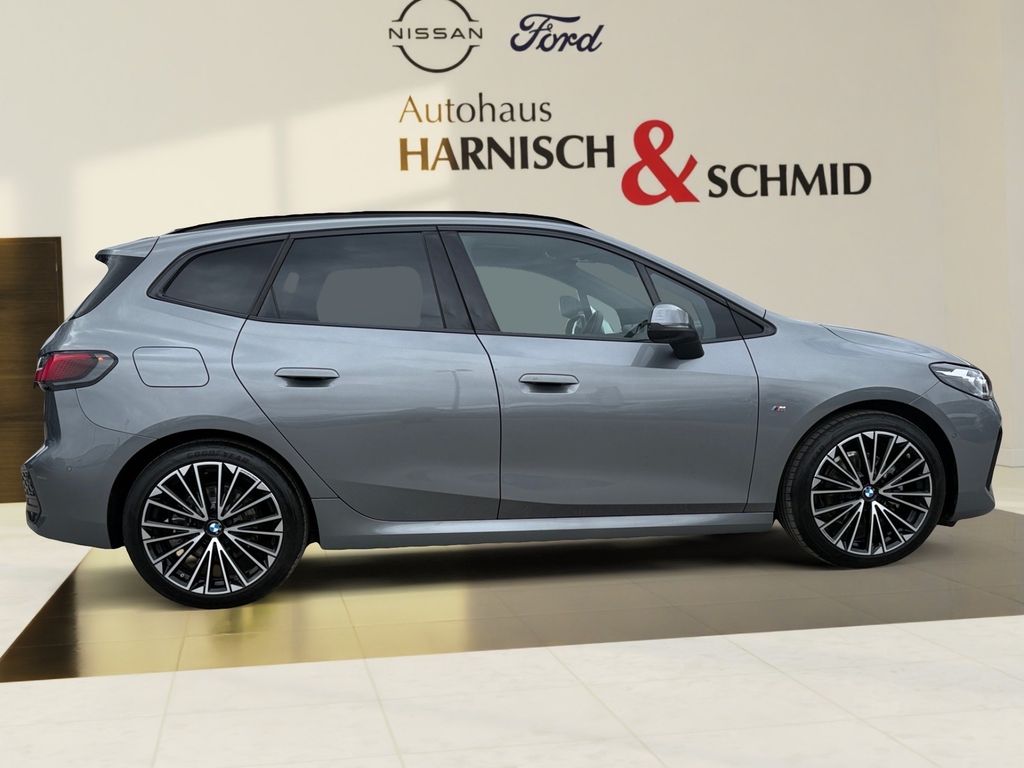 BMW 220 2024