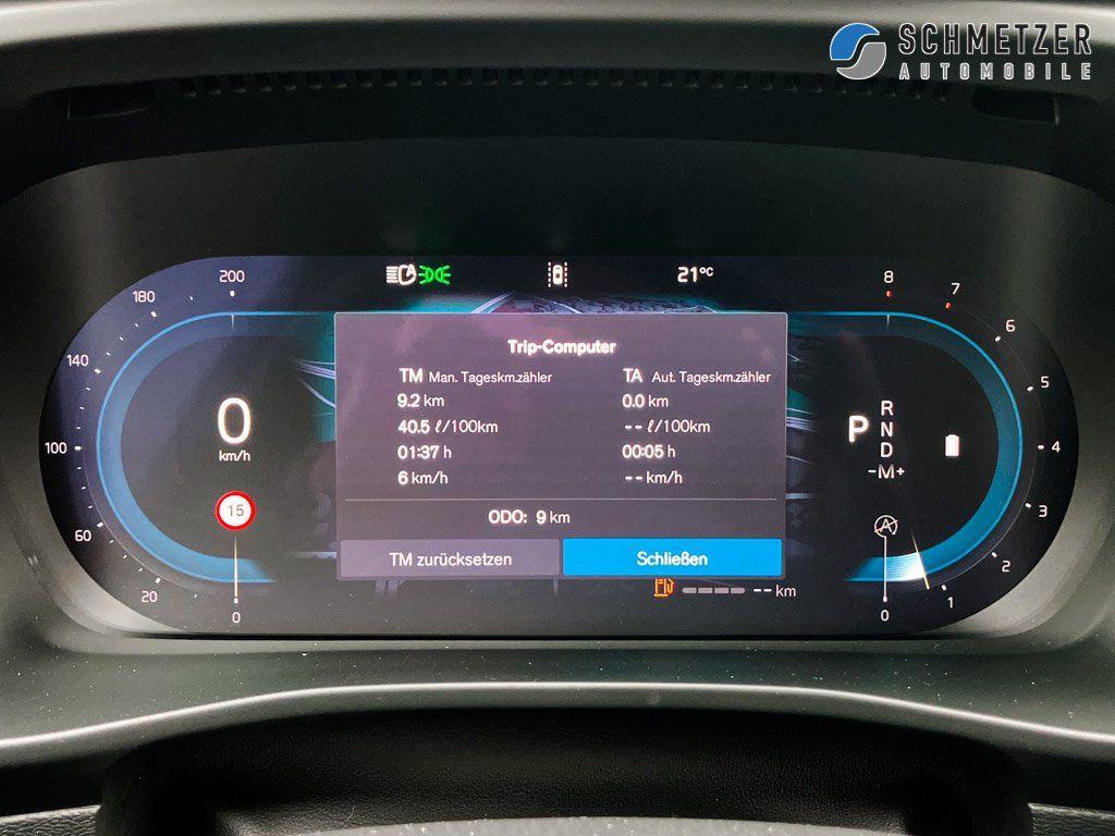 Volvo XC40 2025