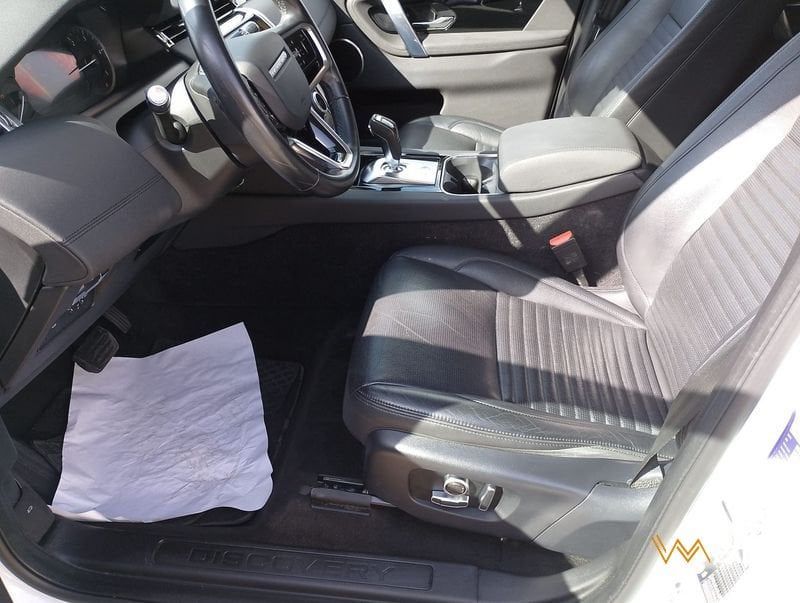 Land Rover Discovery Sport 2021