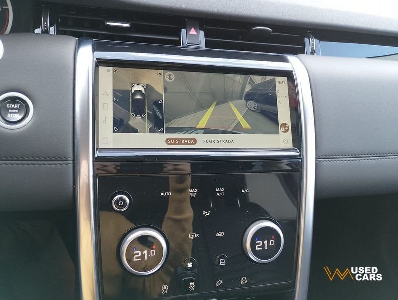 Land Rover Discovery Sport 2021