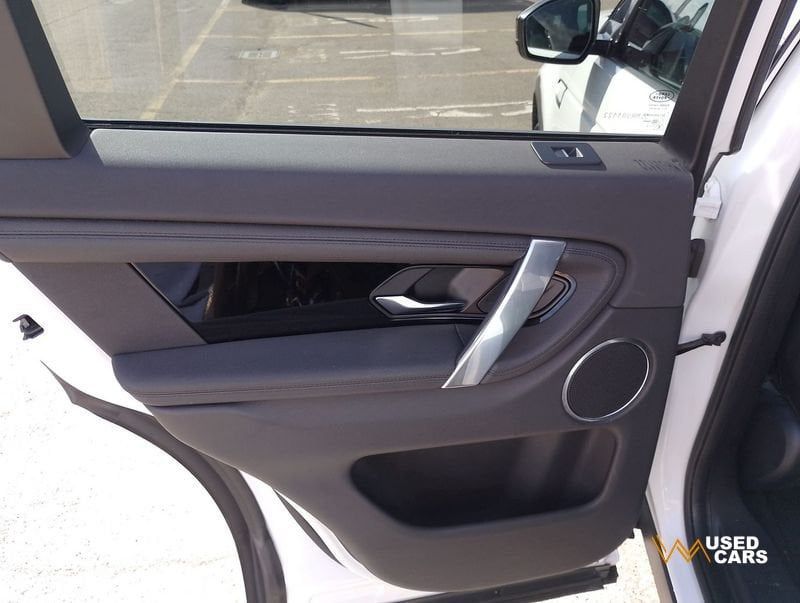 Land Rover Discovery Sport 2021