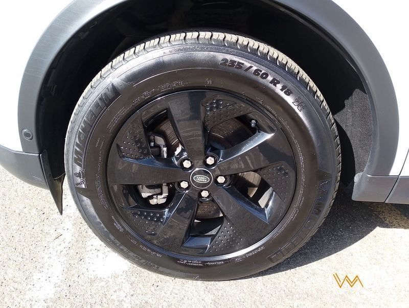 Land Rover Discovery Sport 2021