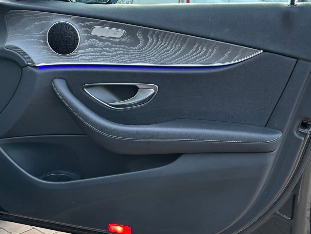 Mercedes-Benz E 300 2021