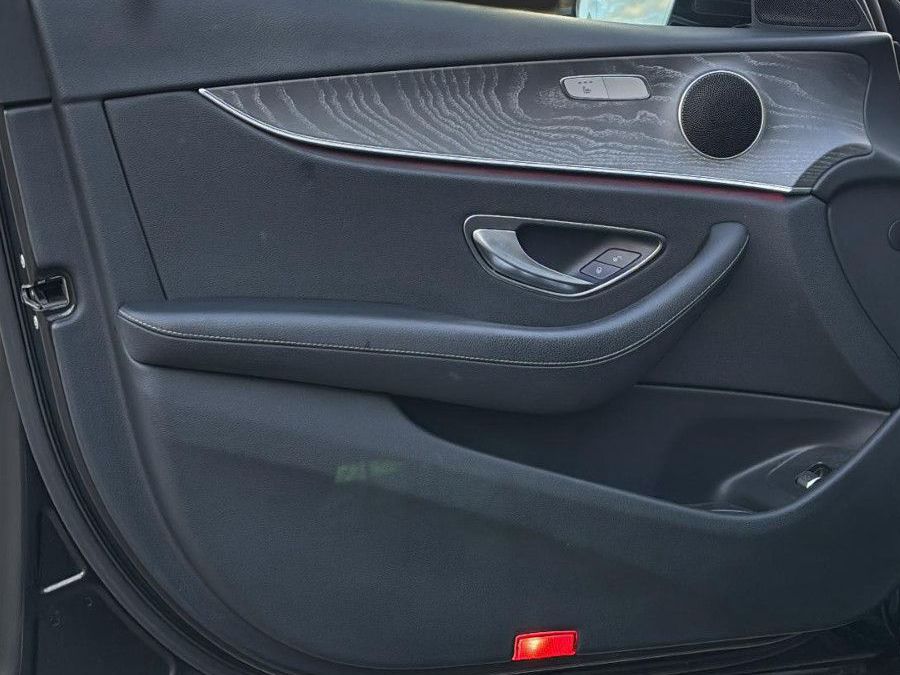 Mercedes-Benz E 300 2021