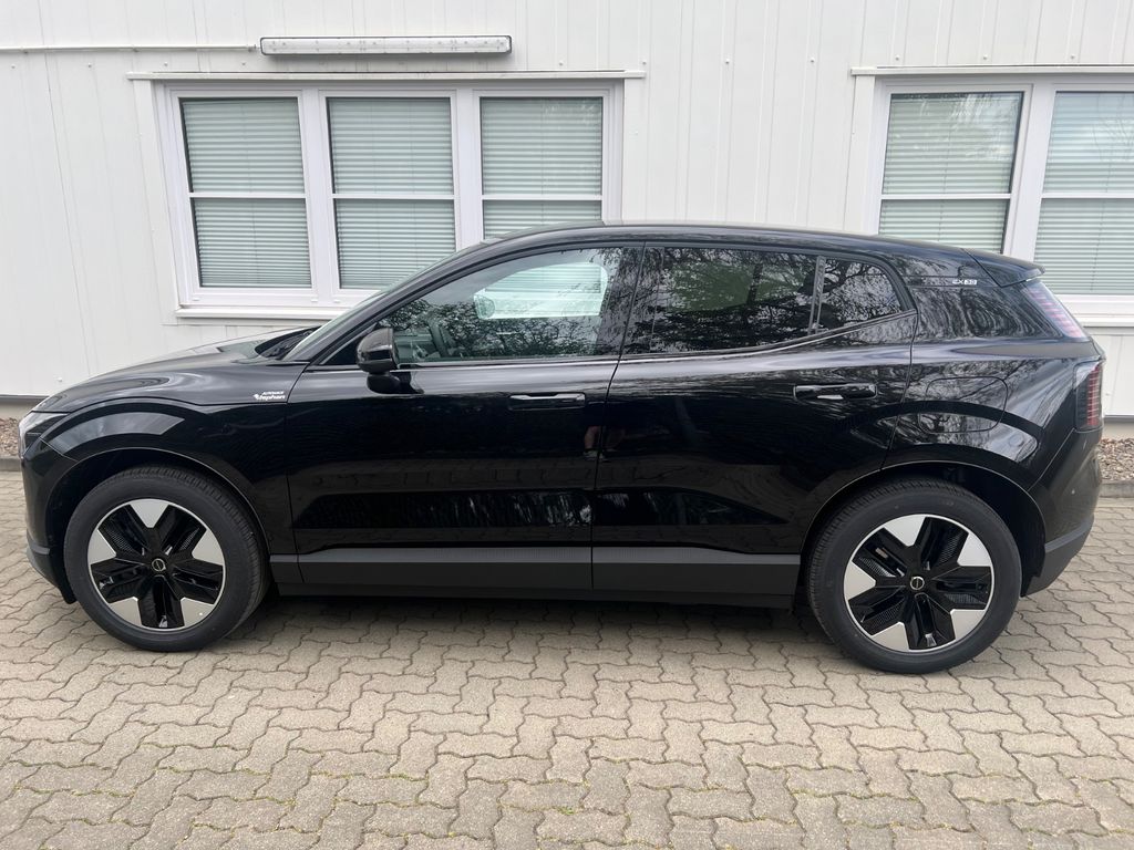 Volvo EX30 2025
