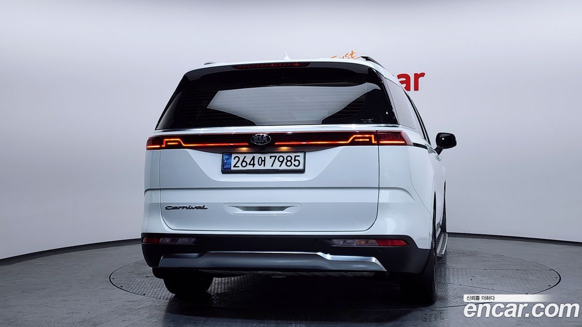 Kia Canival 2021