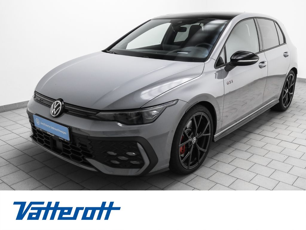 Volkswagen Golf 2025