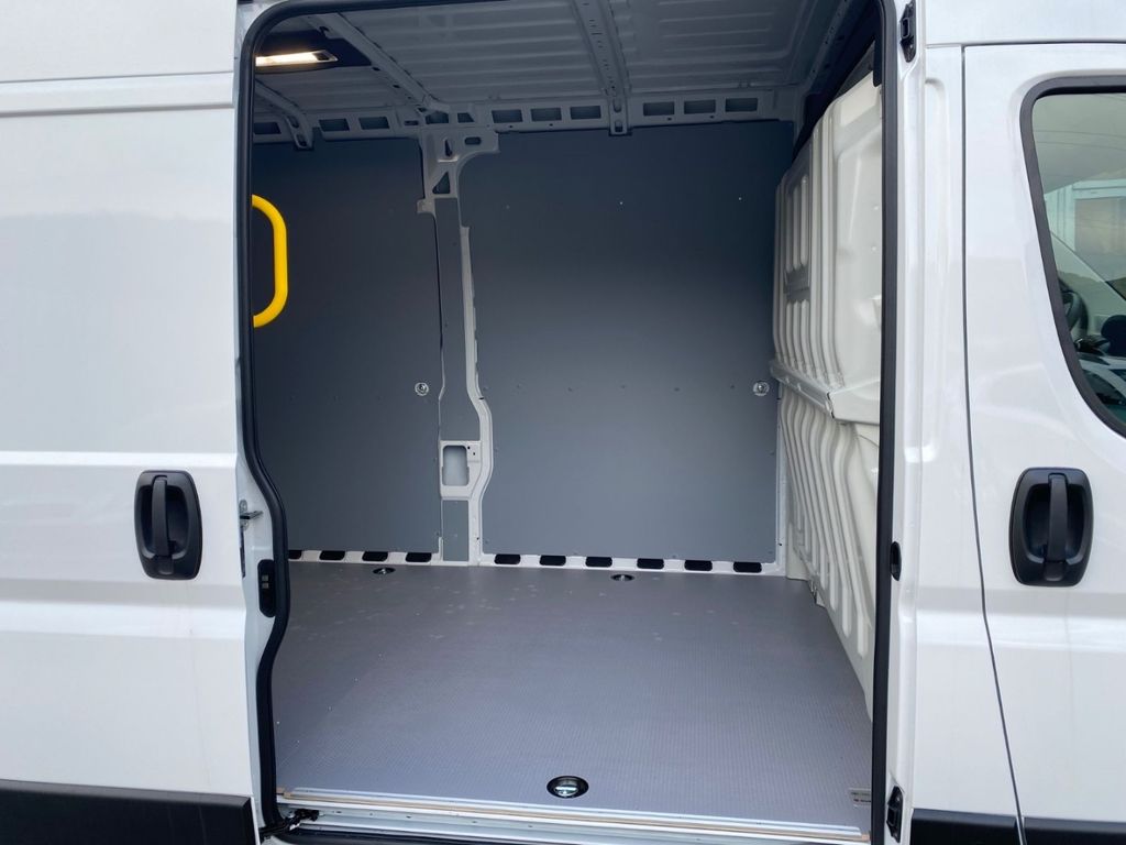 Toyota Proace Max 2025