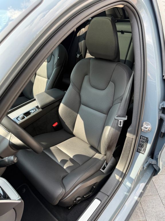 Volvo V60 2024