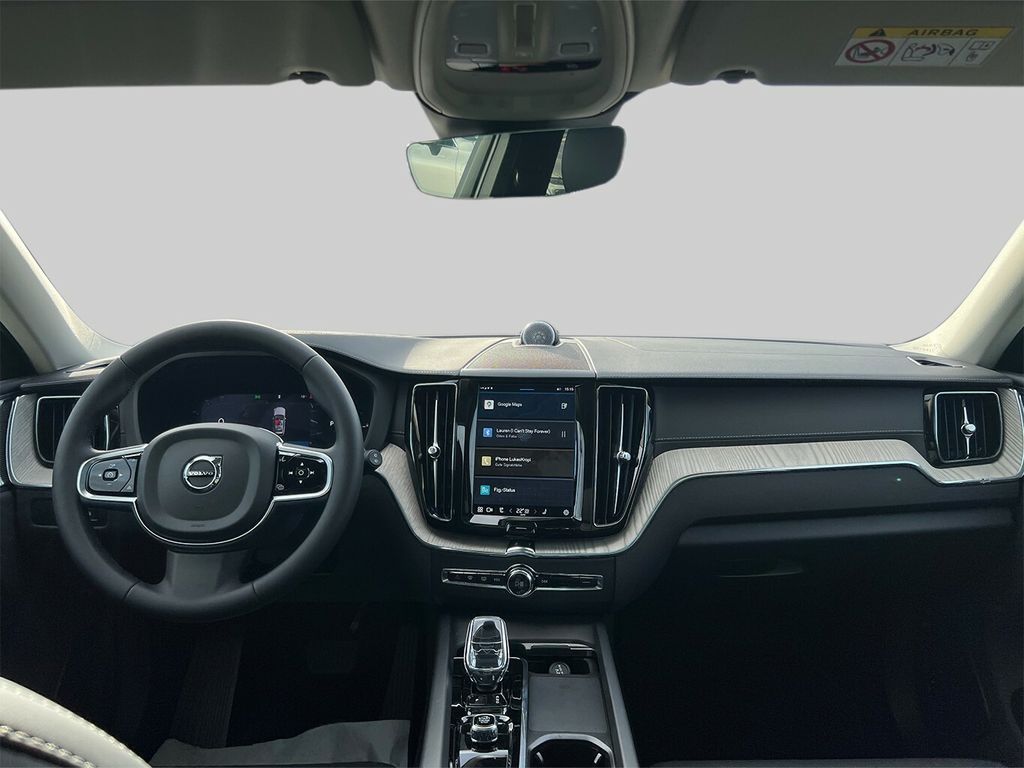 Volvo XC60 2025