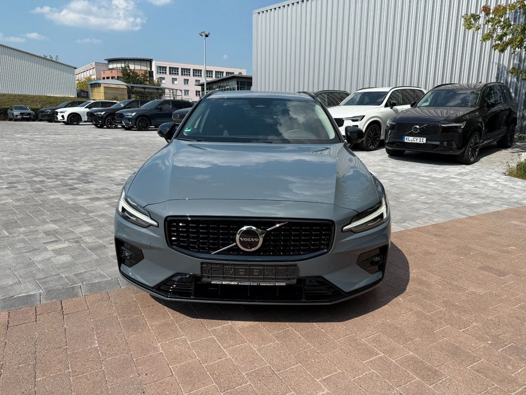 Volvo V60 2024