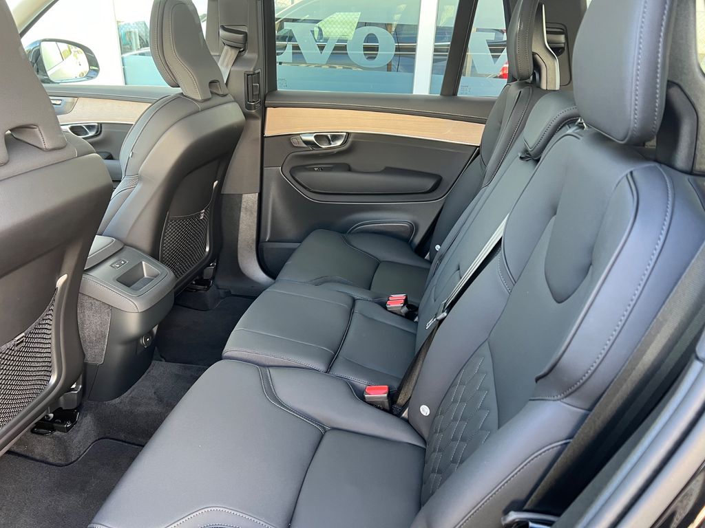 Volvo XC90 2025
