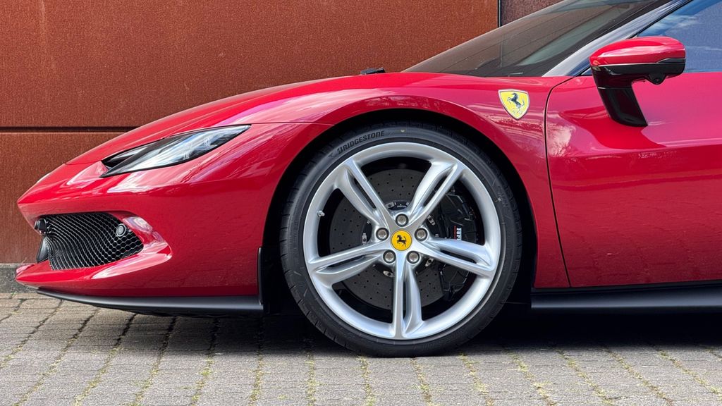 Ferrari 296 GTB 2025