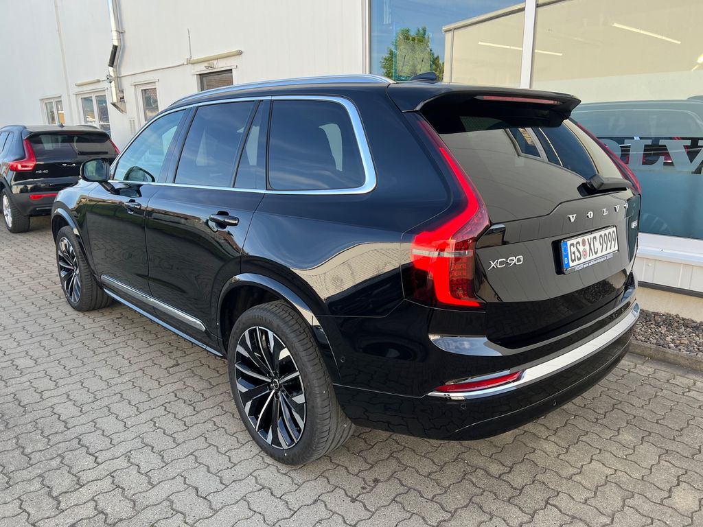 Volvo XC90 2025