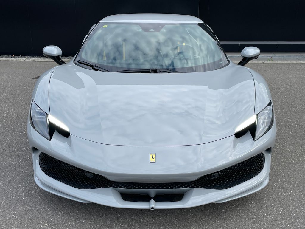 Ferrari 296 GTB 2023