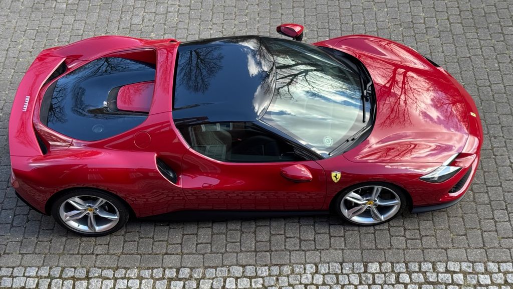 Ferrari 296 GTB 2025