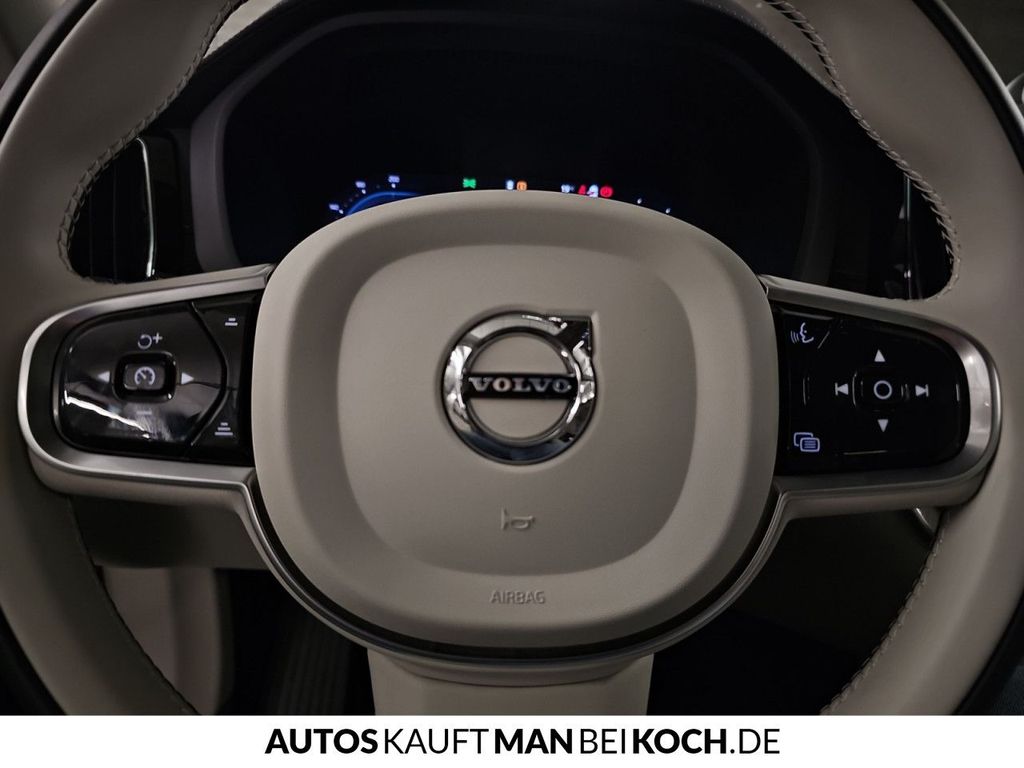 Volvo XC60 2025